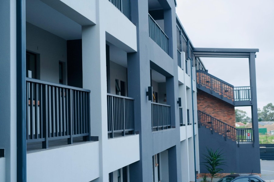 2 Bedroom Property for Sale in Pinelands Eastern Cape